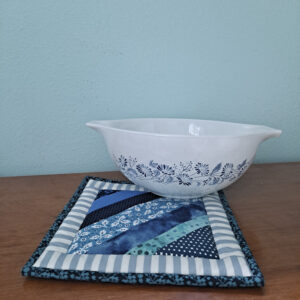 Quilted string hot pad with Corning casserole dish