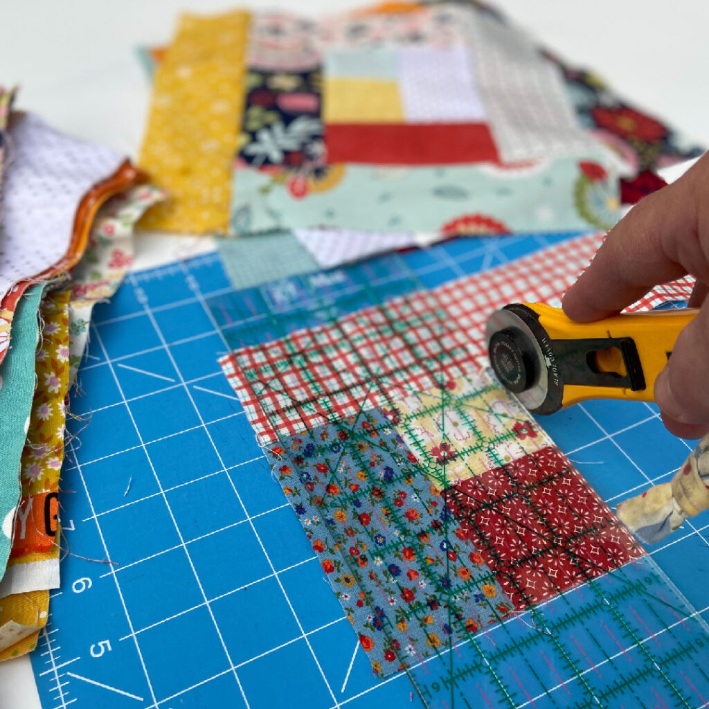 How to Make a Traditional Log Cabin Block Aunt Ems Quilts