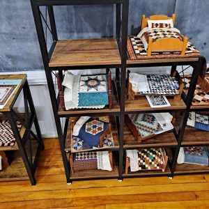 mini quilts of miniature beds